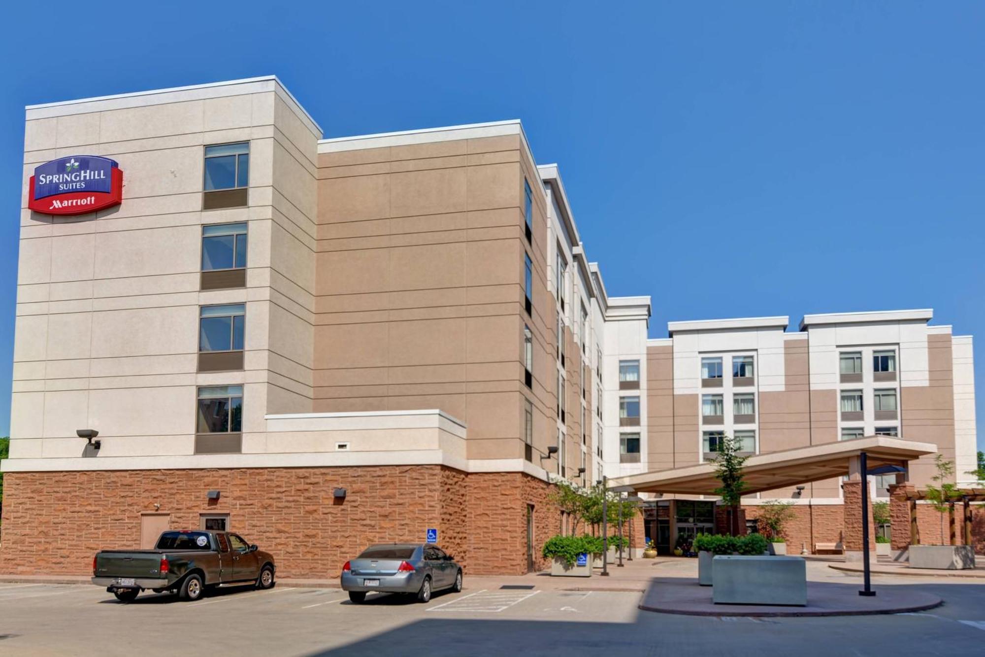 Springhill Suites By Marriott Cincinnati Midtown Eksteriør billede