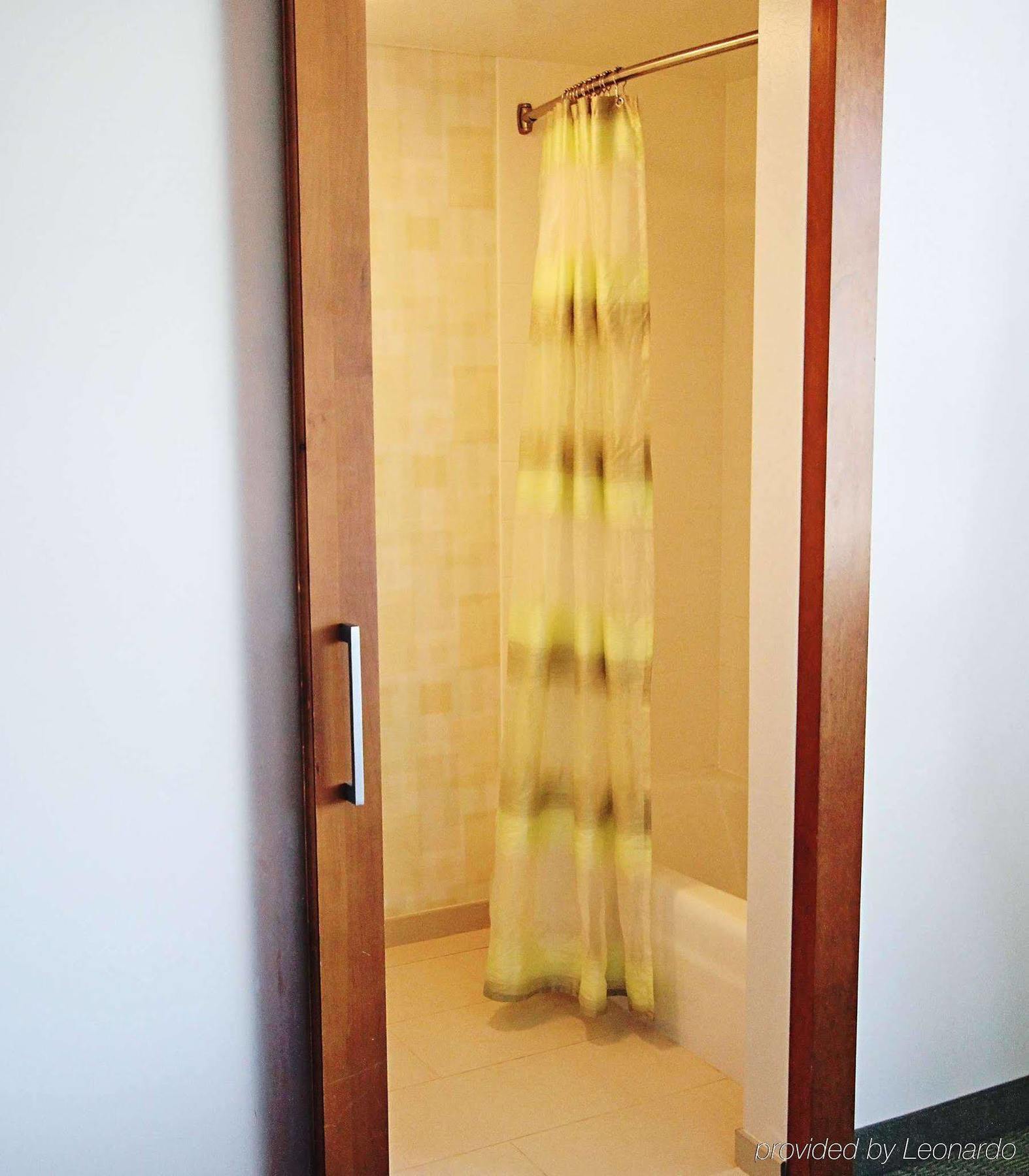 Springhill Suites By Marriott Cincinnati Midtown Eksteriør billede